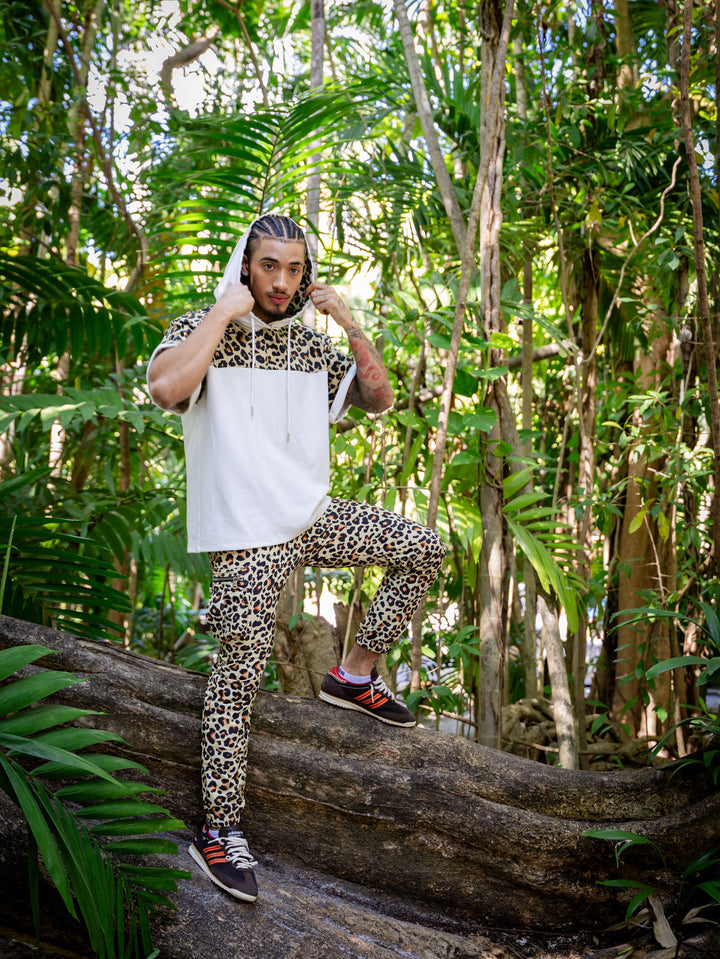 WILD SHORT SLEEVED HOODIE
